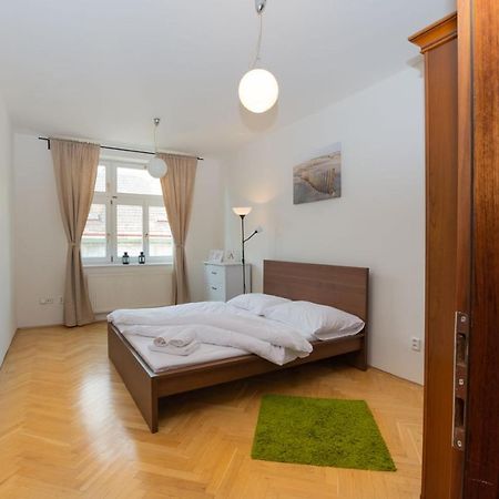Ambiente Serviced Apartments - Tallerova Братислава Экстерьер фото