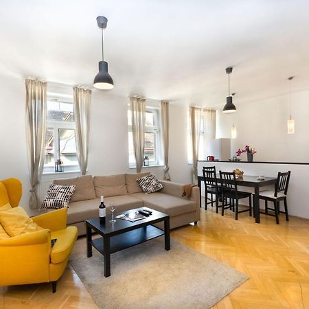 Ambiente Serviced Apartments - Tallerova Братислава Экстерьер фото
