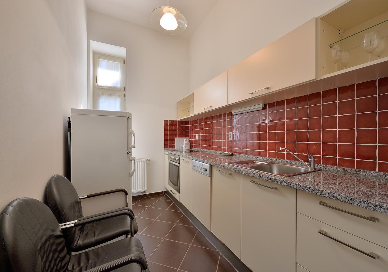 Ambiente Serviced Apartments - Tallerova Братислава Экстерьер фото