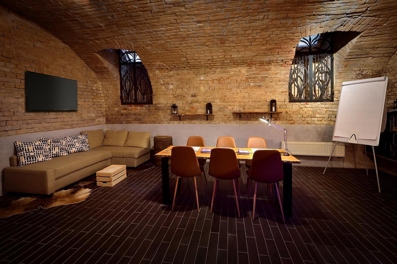 Ambiente Serviced Apartments - Tallerova Братислава Экстерьер фото