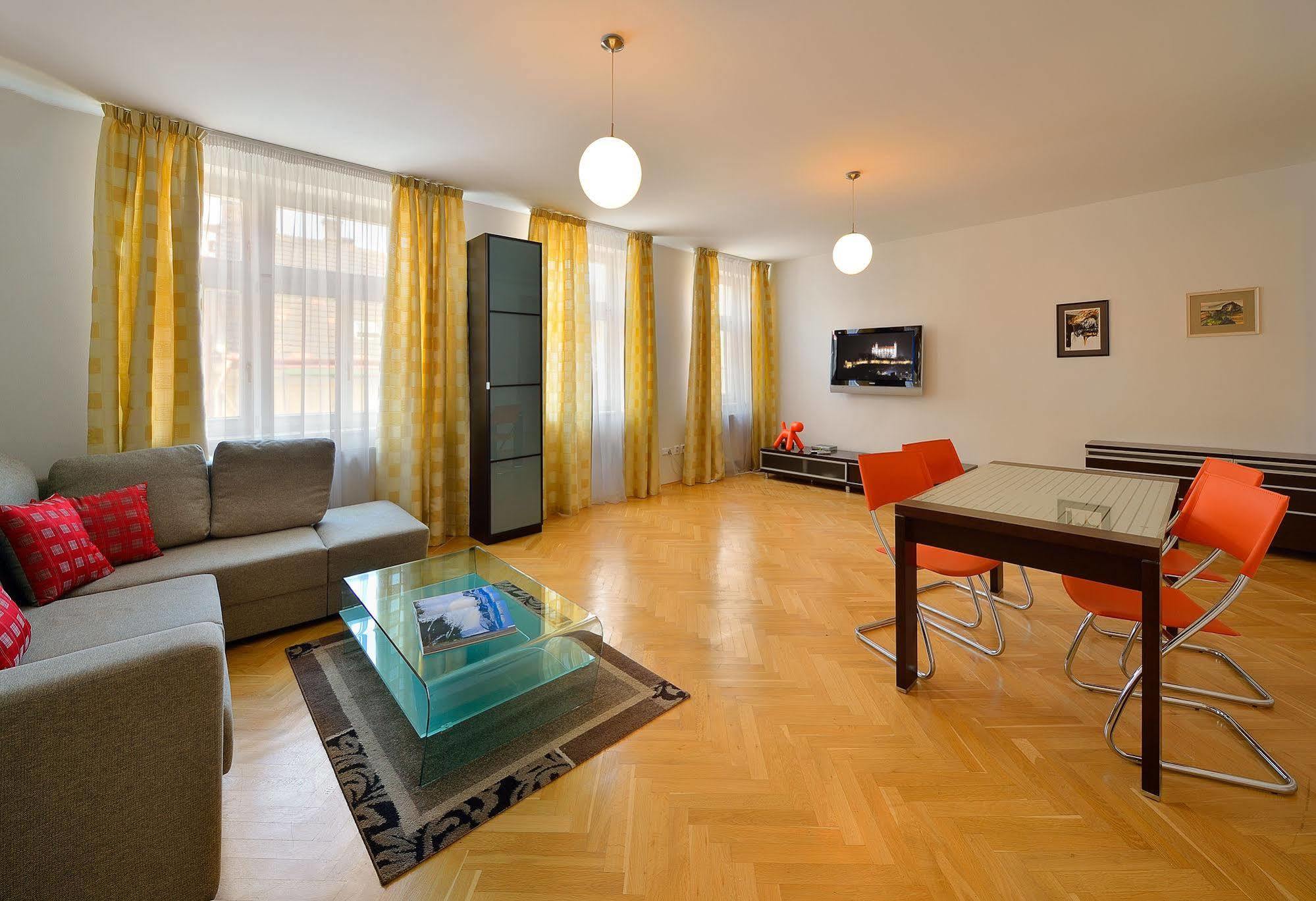 Ambiente Serviced Apartments - Tallerova Братислава Экстерьер фото