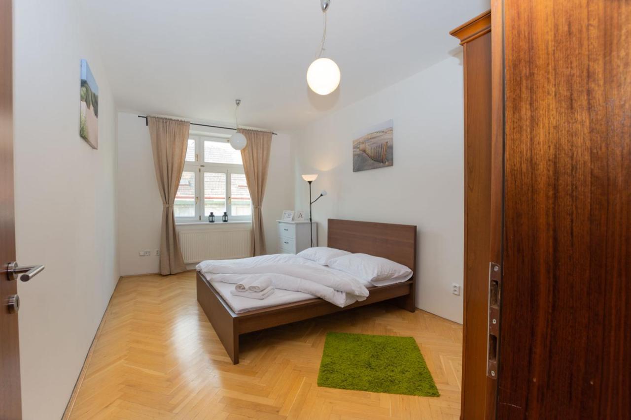 Ambiente Serviced Apartments - Tallerova Братислава Экстерьер фото
